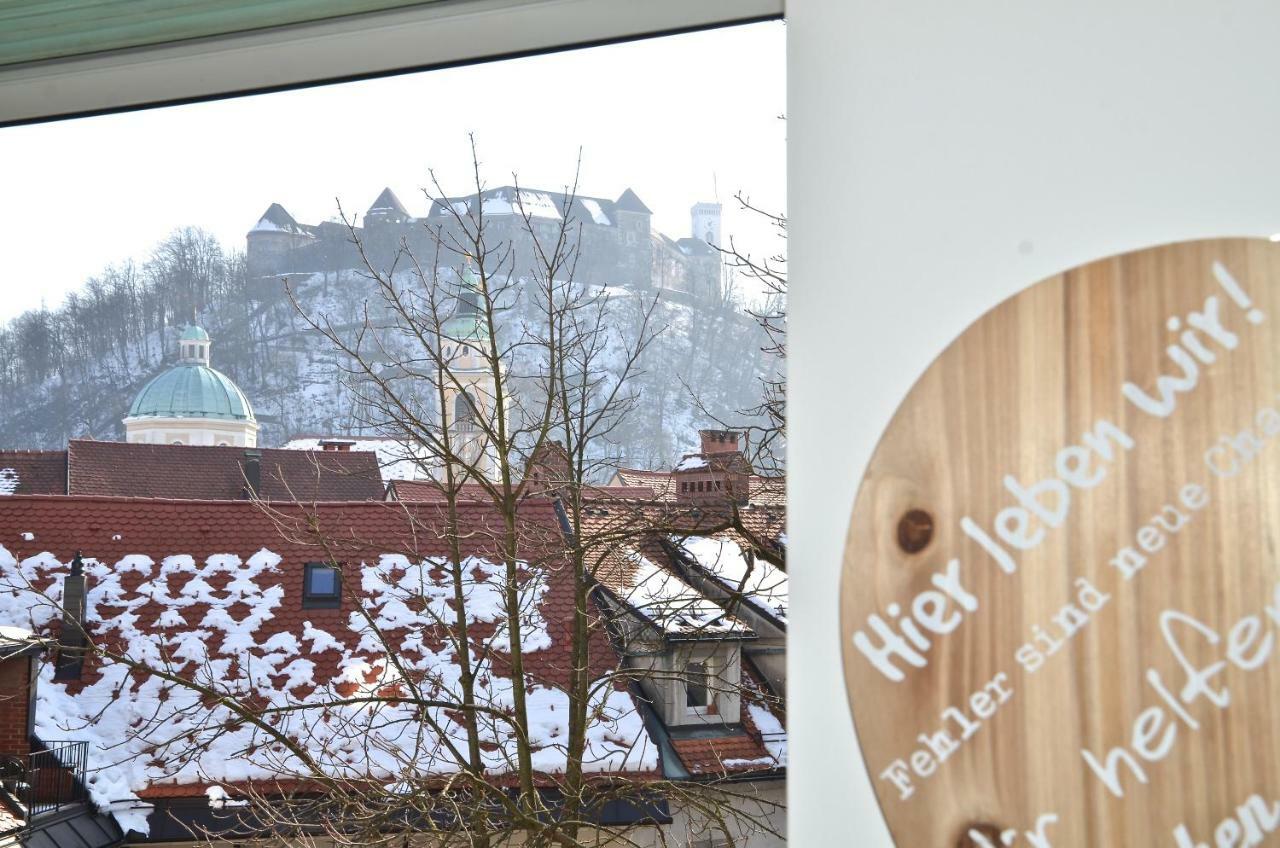 i Design Studio Ljubljana Eksteriør billede